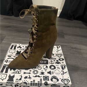 BAMBOO Olive Lace-Up Heeled Boots
